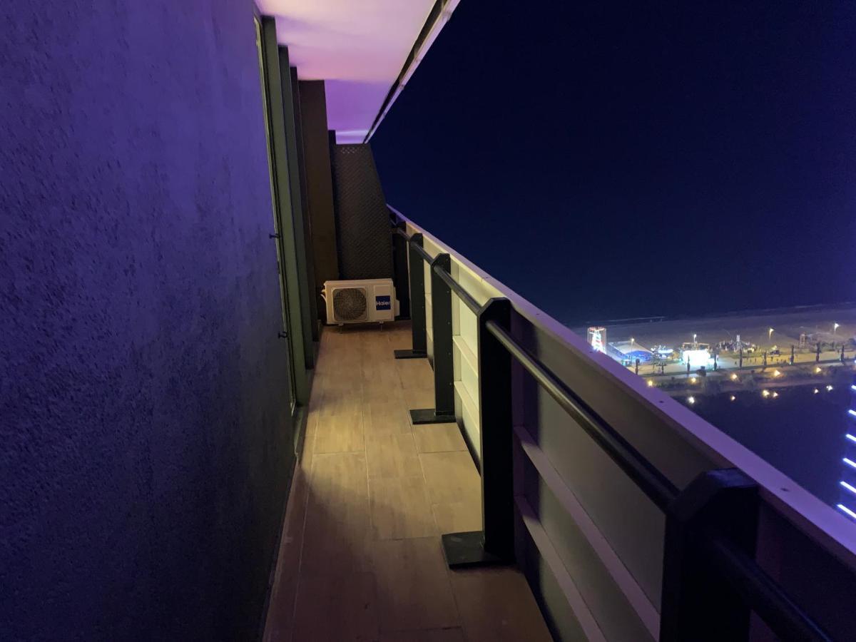 Vip Aparthotel Orbi City Sea View Batumi Eksteriør billede